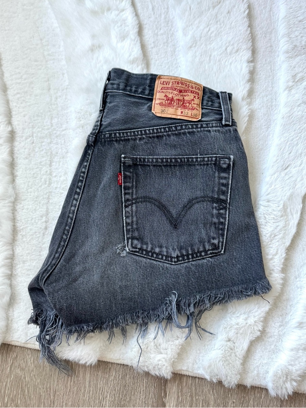Levi's 501 Original Cutoff High-Waisted Denim Shorts W33